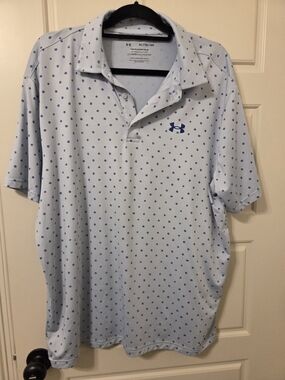 Under Armour Men’s Light Blue Polo with Navy Micro Pattern
